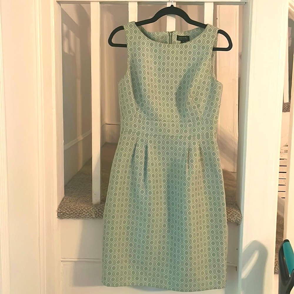 Tahari ASL Mint Green & White Sheath Dress Size 4